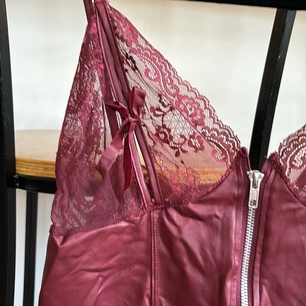 Bewicked Sexy Maroon Teddy - size L - Picture 2 of 7